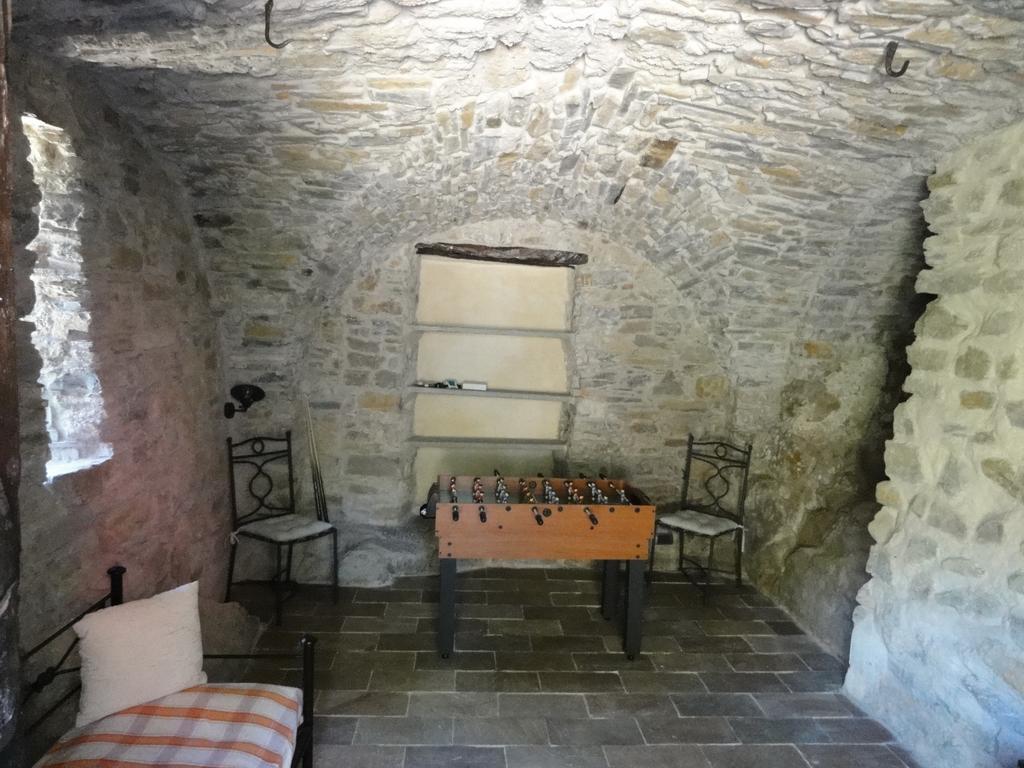 Il Merlo Della Rocca Villa Imperia Room photo